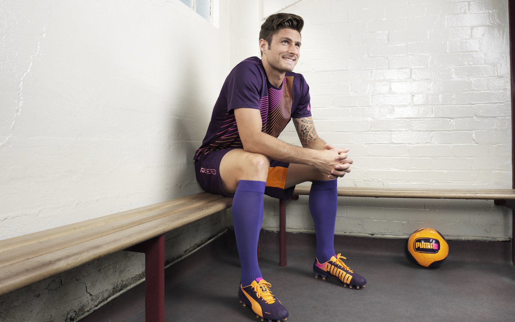 德布劳内回归赛场，高光表现首场状态亮眼，利物浦观众沸腾！